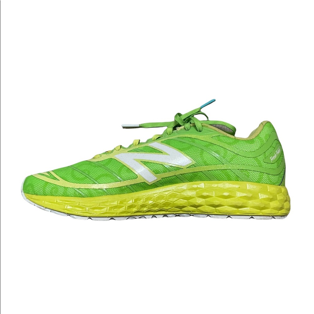 RUN DISNEY TINKERBELL NEW BALANCE SHOES  Glow In The Dark Size 8